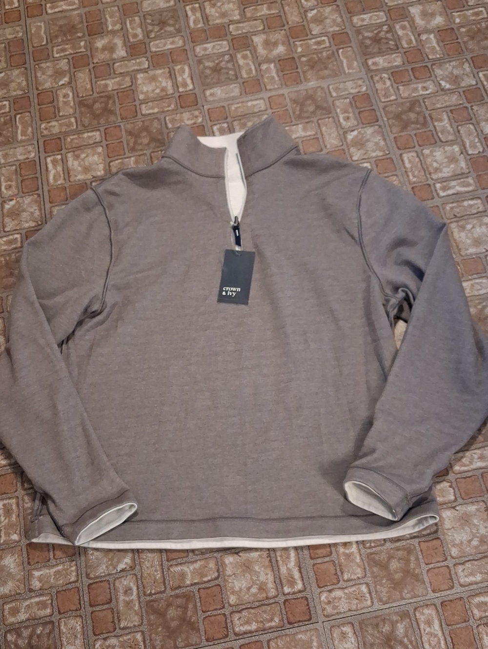 crown & ivy Men's Light Gray Zip-Neck Pullover Reversible Gray, White